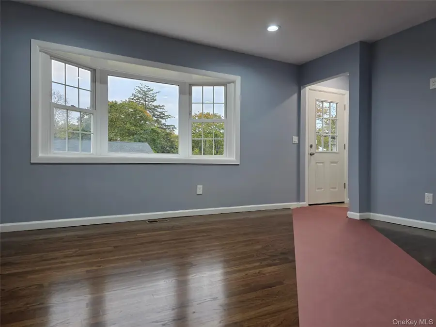 9 Cypress Avenue, Bay Shore, NY 11706 - Image #2