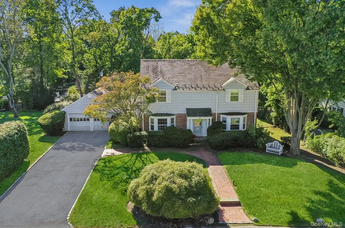 52 Glenwood Lane, East Hills, NY 11577 - Image #1