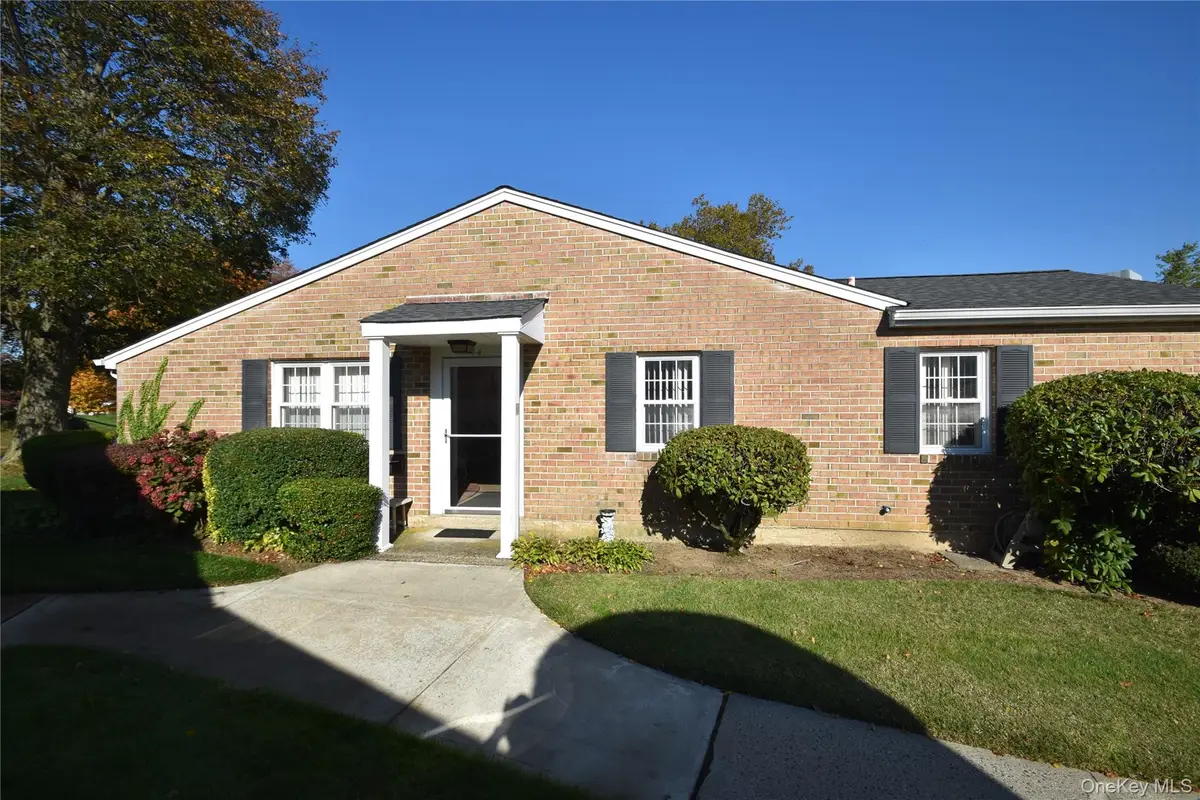 44 Harbor Road N, Amityville, NY 11701 - Image #1