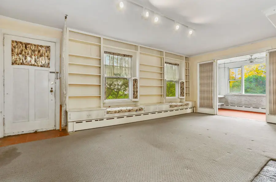 24 Muir Place, New Rochelle, NY 10801 - Image #2