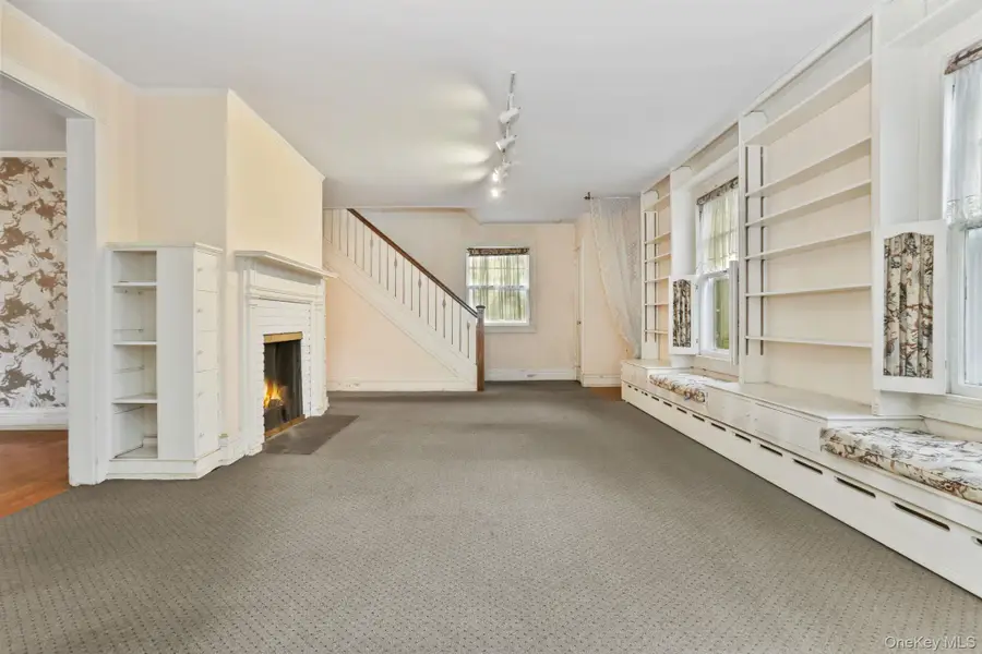 24 Muir Place, New Rochelle, NY 10801 - Image #3