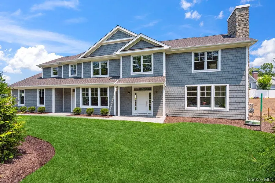 46 Plainview Road, Woodbury, NY 11797 - Image #2