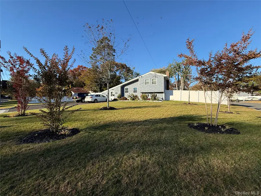 51 Bruce Lane, Brentwood, NY 11717 - Image #2