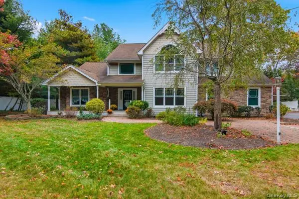 15 Arbor Court, Bohemia, NY 11716 - Image #3