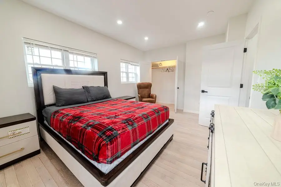 327 Mundy Lane, Mount Vernon, NY 10550 - Image #2