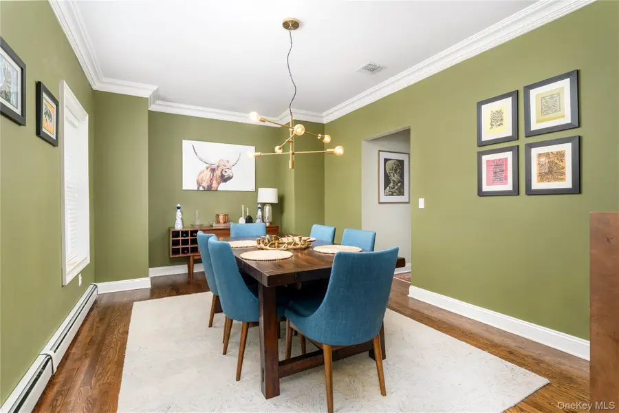 108 Calverton Court, Wading River, NY 11792 - Image #3