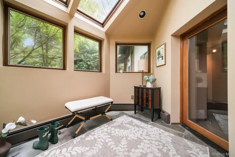 155 Revolutionary Road, Briarcliff Manor, NY 10510 - Image #2