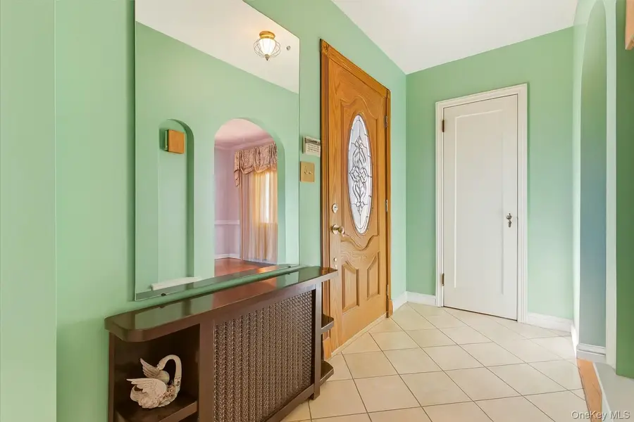 164-37 Grand Central Parkway, Jamaica, NY 11432 - Image #3