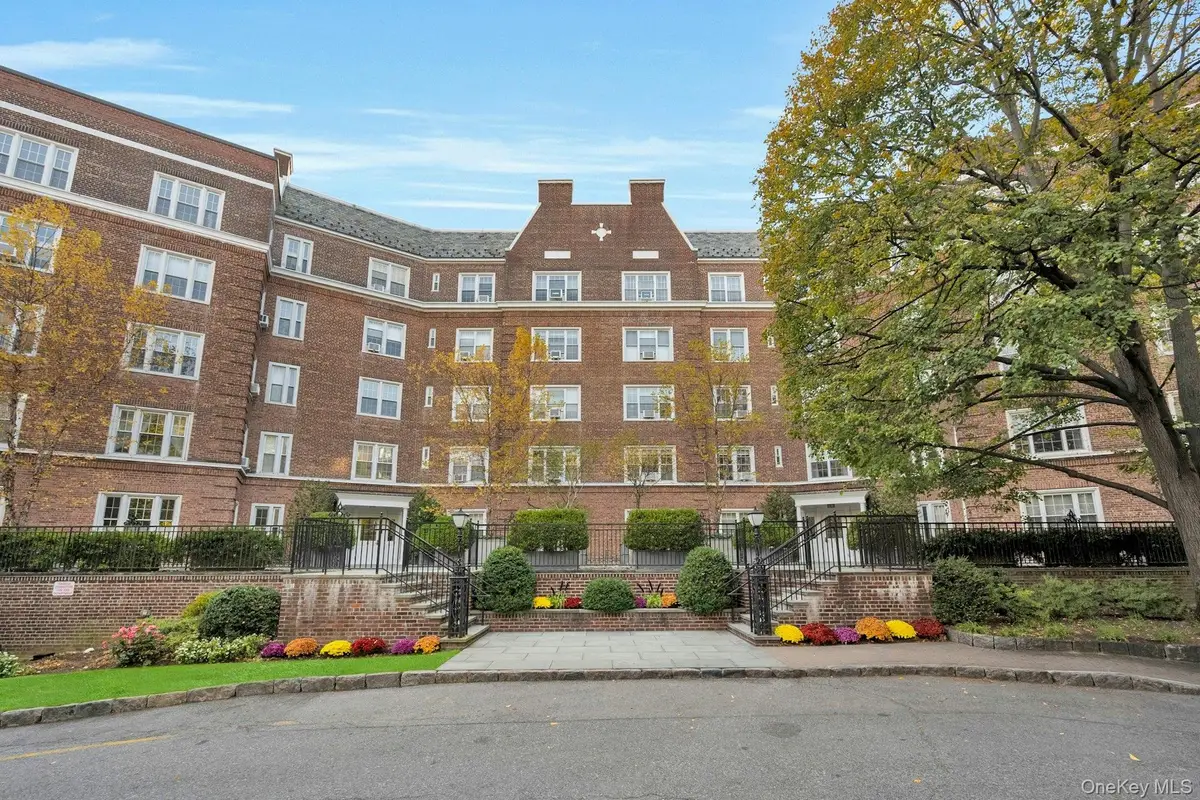 5 Midland Gardens #3M, Bronxville, NY 10708 - Image #1
