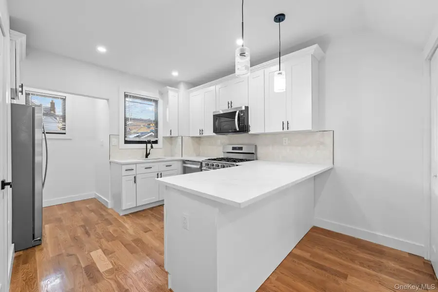 78-30 62nd Street, Glendale, NY 11385 - Image #3