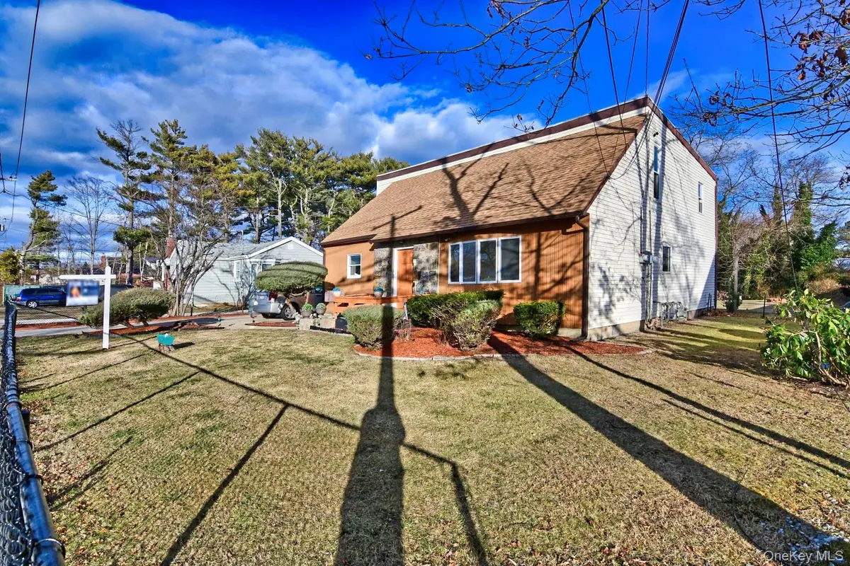 467 Carlls Path, Deer Park, NY 11729 - #1