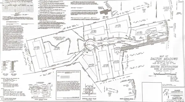 6 Dalton Court, Huntington Station, NY 11746