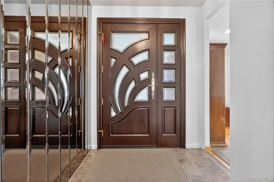 200 Mallory Avenue, Staten Island, NY 10305 - Image #2