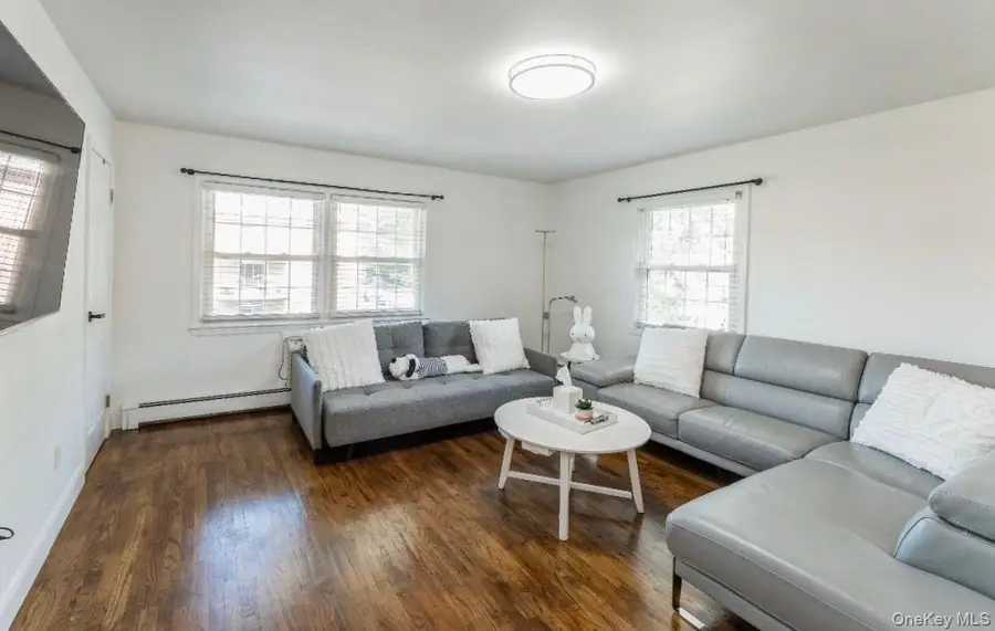 4 Windermere Place #6, Rockville Centre, NY 11570 - Image #3