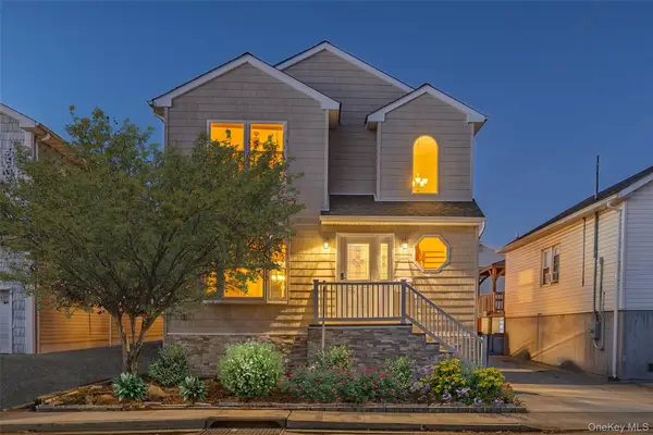 647 Lincoln Street, Baldwin Harbor, NY 11510