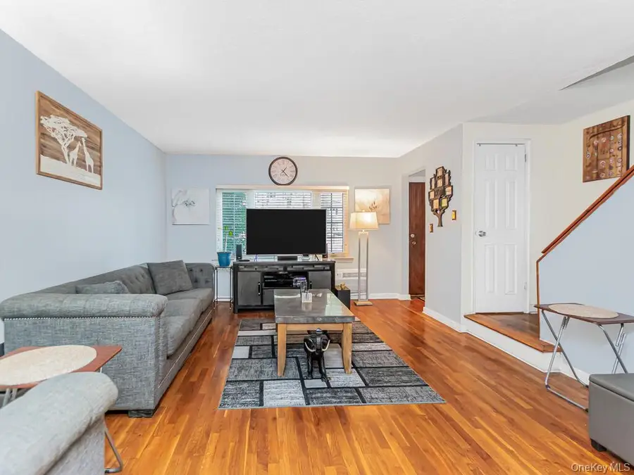 1260 Adee Avenue, Bronx, NY 10469 - Image #3