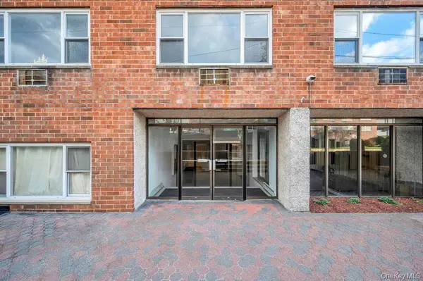 101 Lincoln Avenue #1f, Mineola, NY 11501