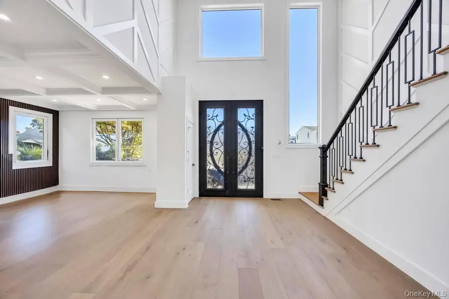 14 Bark Lane, Levittown, NY 11756 - Image #3