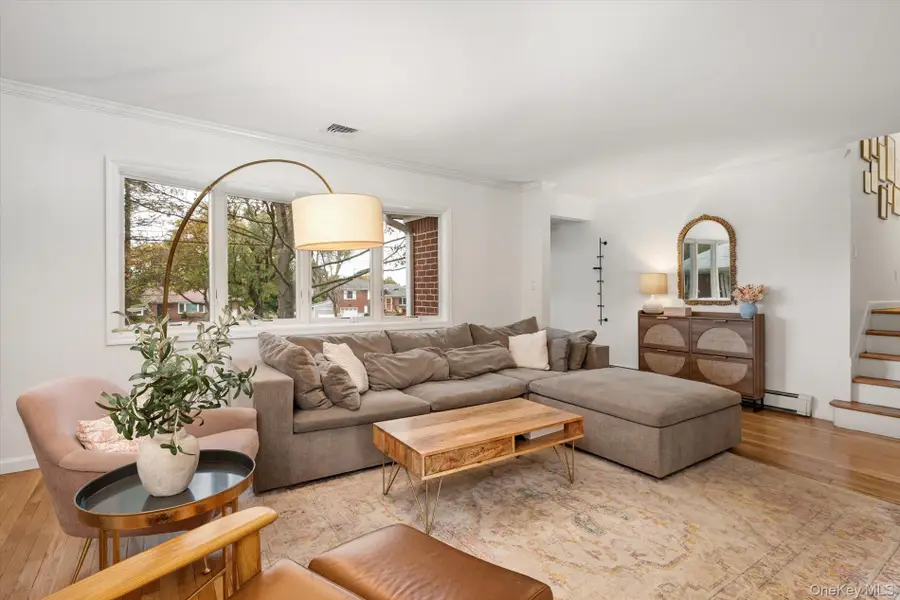 31 Louisa Court, Northport, NY 11768 - Image #3