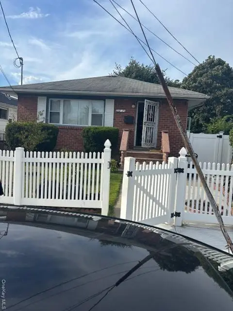 21215 104th Road, Queens Village, NY 11429