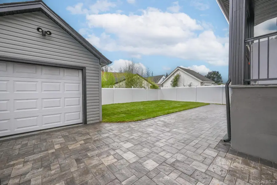 108 Bismark Avenue, Valley Stream, NY 11581 - Image #3