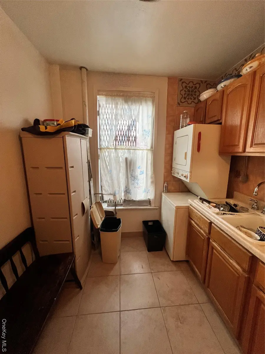 829 Southern Boulevard #3D, Bronx, NY 10459 - Image #2
