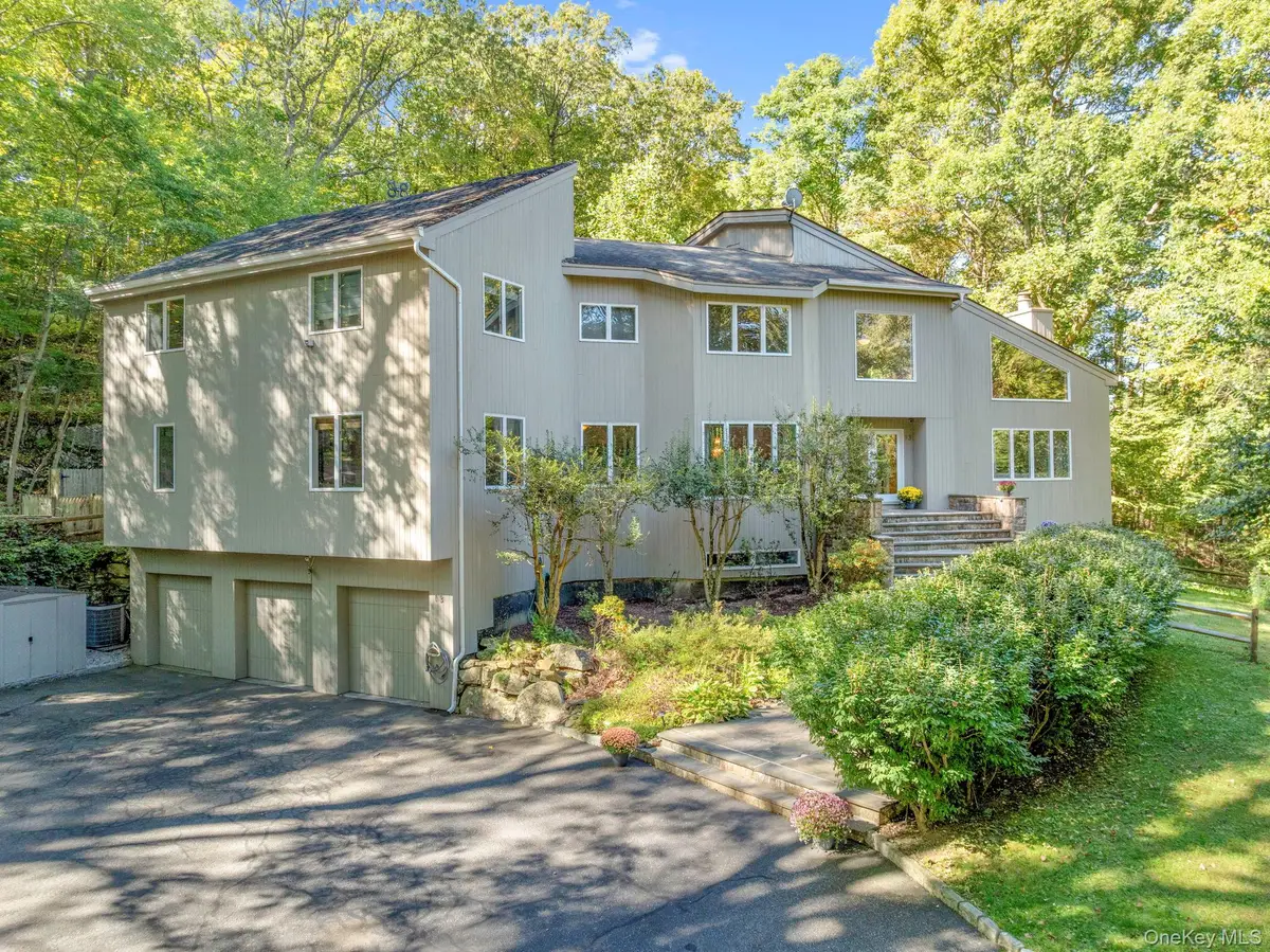 13 Kingdom Ridge Road, Bedford, NY 10506 - Image #1