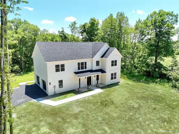 334 N Ohioville Rd, New Paltz, NY 12561