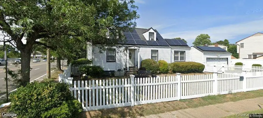 12 Enness Avenue, Bethpage, NY 11714 - Image #2