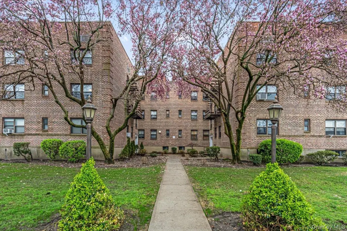 218-12 43rd Avenue #2E, Bayside, NY 11361 - Image #1