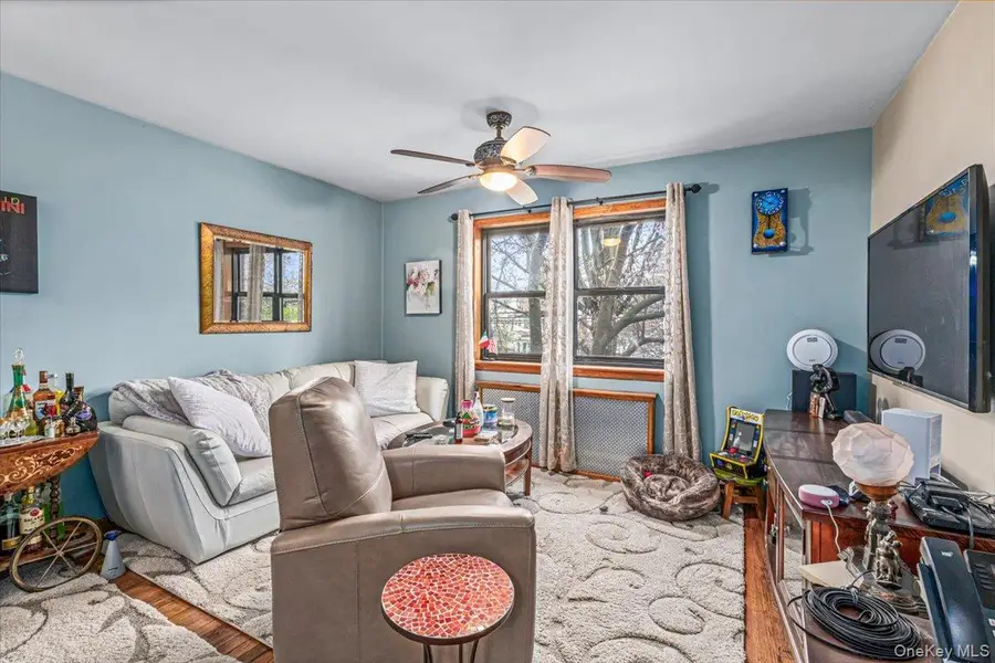 218-12 43rd Avenue #2E, Bayside, NY 11361 - Image #3