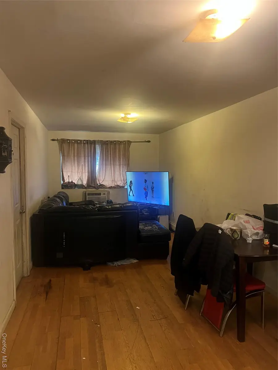 3941 Laconia Avenue, Bronx, NY 10466 - Image #3