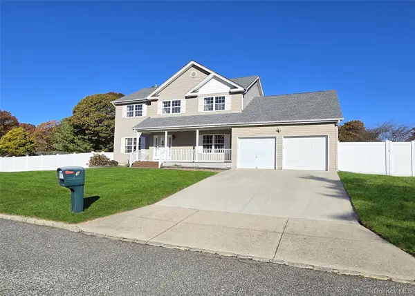 5 North Street, Coram, NY 11727