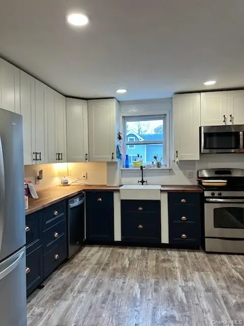 18 Woodland Drive, East Islip, NY 11730 - Image #3