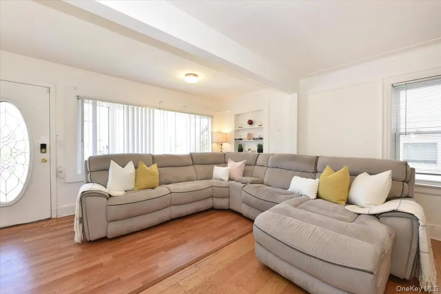 120-20 194th Street, Saint Albans, NY 11412 - Image #2