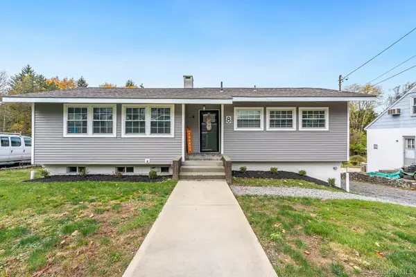 8 Robert Road, Poughkeepsie, NY 12603