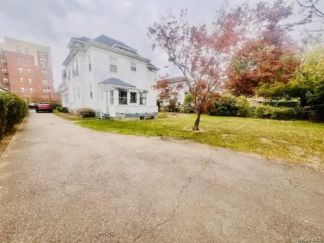 1047 Neilson Street, Far Rockaway, NY 11691 - Image #2