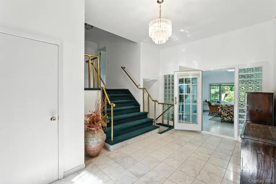 1030 Lakeshore Drive, Massapequa Park, NY 11762 - Image #3