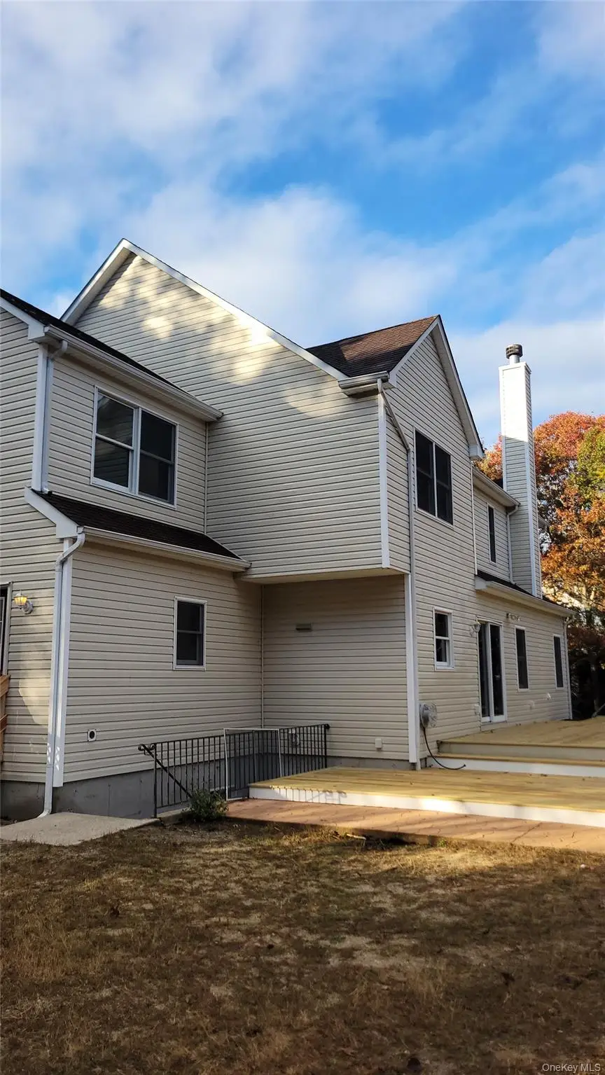 414 Railroad Avenue, Manorville, NY 11934 - Image #1