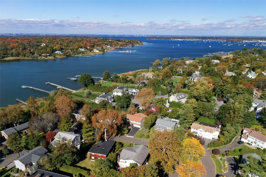 115 Shore Road, Manhasset, NY 11030 - Image #3