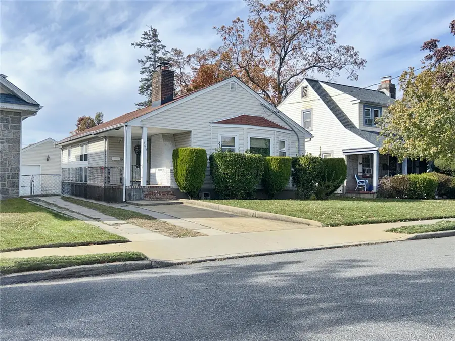 365 Wallace Street, Freeport, NY 11520 - Image #2