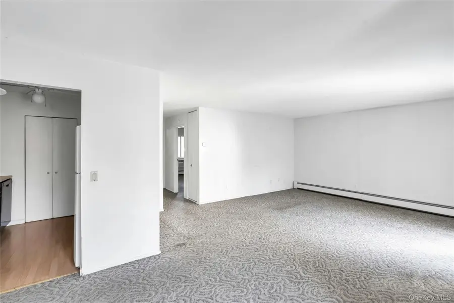 99 Richmond Boulevard #4B, Ronkonkoma, NY 11779 - Image #3