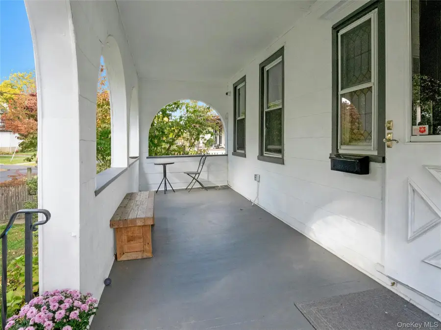 46 Meadow Lane, New Rochelle, NY 10805 - Image #3