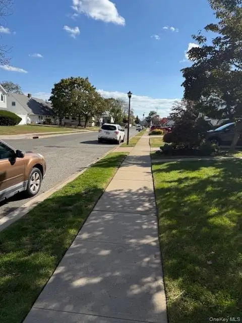 112 Gun Lane, Levittown, NY 11756 - Image #2