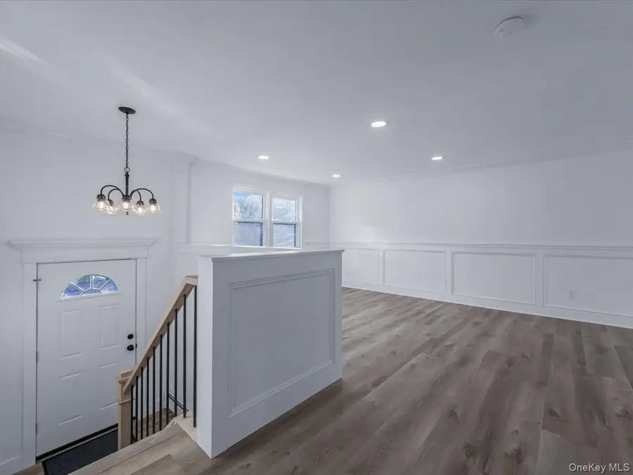 99 Elmwood Avenue, Selden, NY 11784 - Image #3