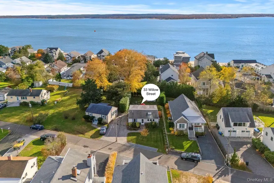 33 Willow Street, Aquebogue, NY 11931 - Image #2