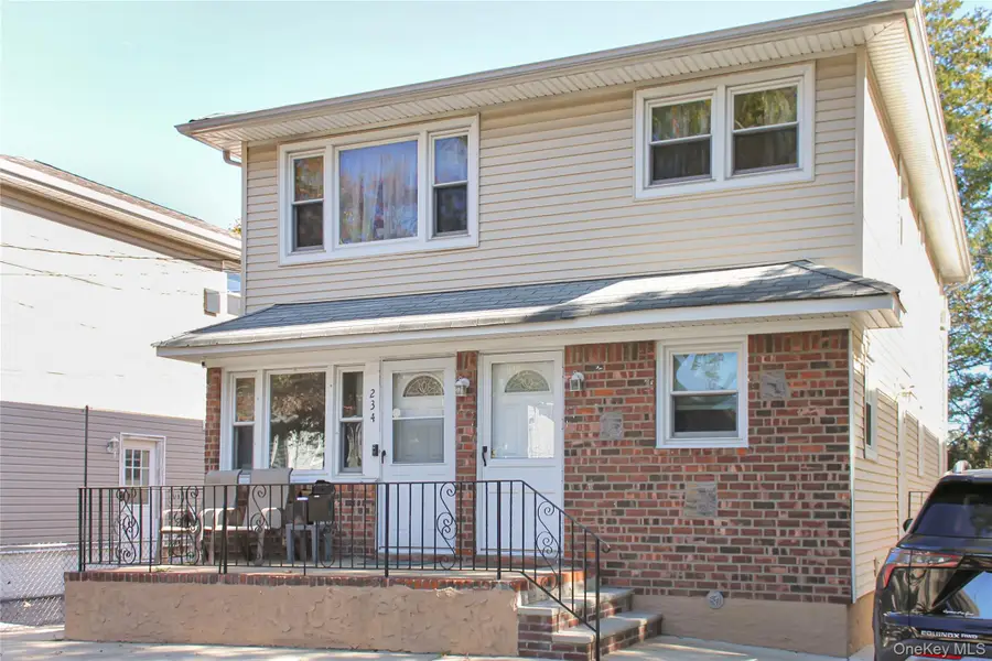 234 Nassau Boulevard, Garden City South, NY 11530 - Image #2