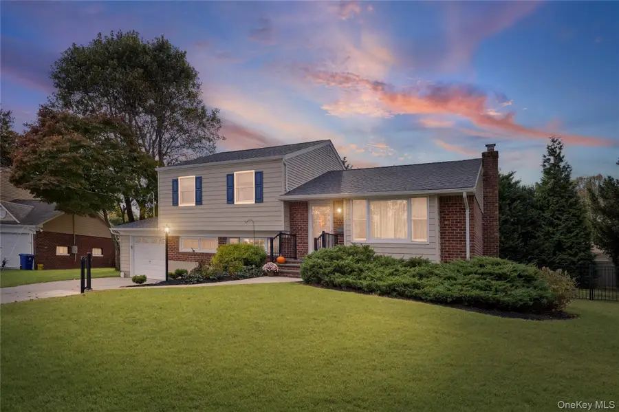 6 Kipling Drive, Greenlawn, NY 11740 - Image #3