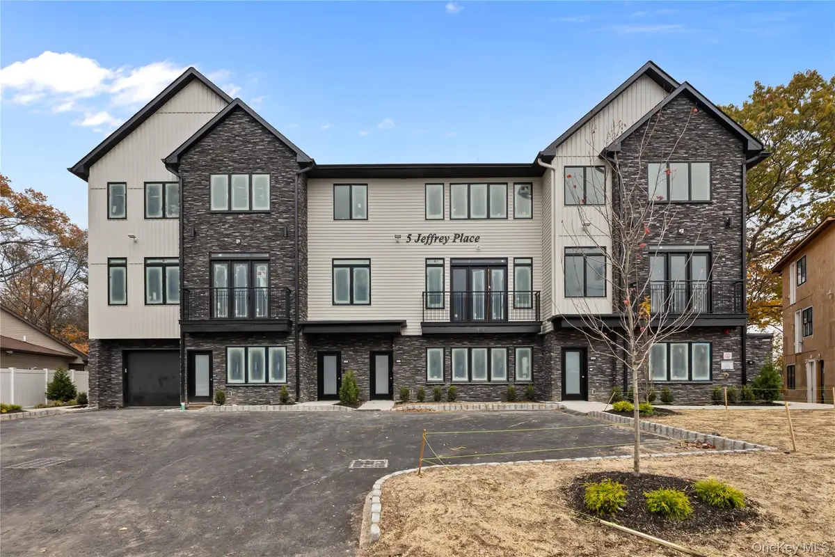 5 Jeffrey Place #102, Monsey, NY 10952 - Image #1