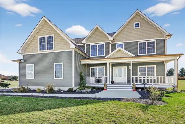 23 West Meadow Way, Warwick, NY 10990